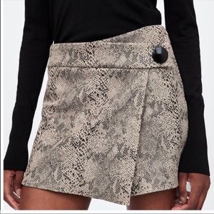 Zara Snakeskin Skort, size L